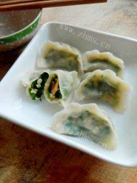 自制芹菜鸡蛋水饺