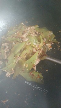 家常菜莴笋炒瘦肉