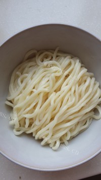 好吃不腻的家常牛肉面做法图解6)
