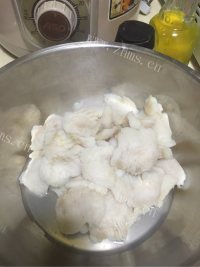 家常菜番茄龙利鱼做法图解2)