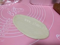 甜美蜜豆小千层面包做法图解8)