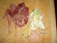 家常菜肉炒绿豆芽做法图解2)