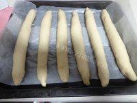 味道不错的毛毛虫面包做法图解6)