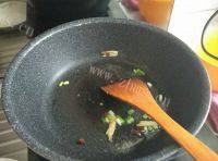 美味卤鸭掌鸡爪做法图解5)