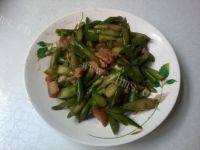 家常菜芦笋炒肉