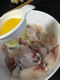 家庭版酸菜鱼做法图解10)