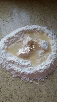 自制抹茶蛋黄酥做法图解1)