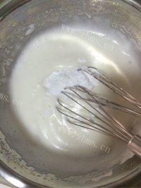 美味的脆椰酸奶蛋糕做法图解7)