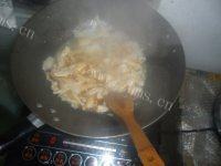 家常菜肉丝炒杏鲍菇做法图解5)