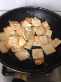 香喷喷的香煎豆腐做法图解6)