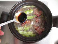 喜欢吃腊肉豆角粉丝煲做法图解9)