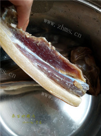 好吃的蒜苗炒腊肉做法图解1)