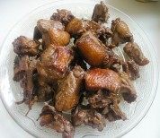 美味的香辣鸭块做法图解4)