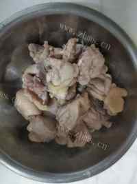 咸甜适中的鸡腿炖土豆做法图解2)