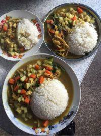 家常菜咖喱鸡块饭