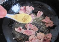 自己做的孜然牛肉炒饭做法图解4)