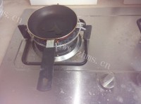 自制鸡蛋饼做法图解4)