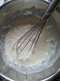 味道不错的韭菜鸡蛋饼做法图解2)