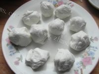 自制水晶奶黄月饼做法图解3)