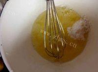 口感丰富的电饭煲蛋糕做法图解4)