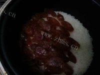 美味煲仔饭电饭锅版做法图解5)