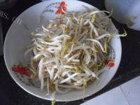 香飘的素炒绿豆芽做法图解2)