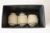 色味俱全的牛奶吐司做法图解8)