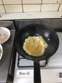 菠菜炒鸡蛋做法图解3)