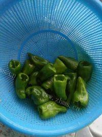 家常菜虎皮青椒做法图解1)