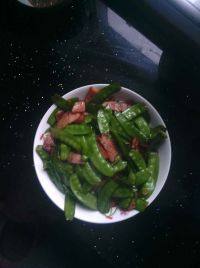 家常菜荷兰豆炒培根