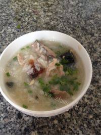 美味的皮蛋瘦肉粥