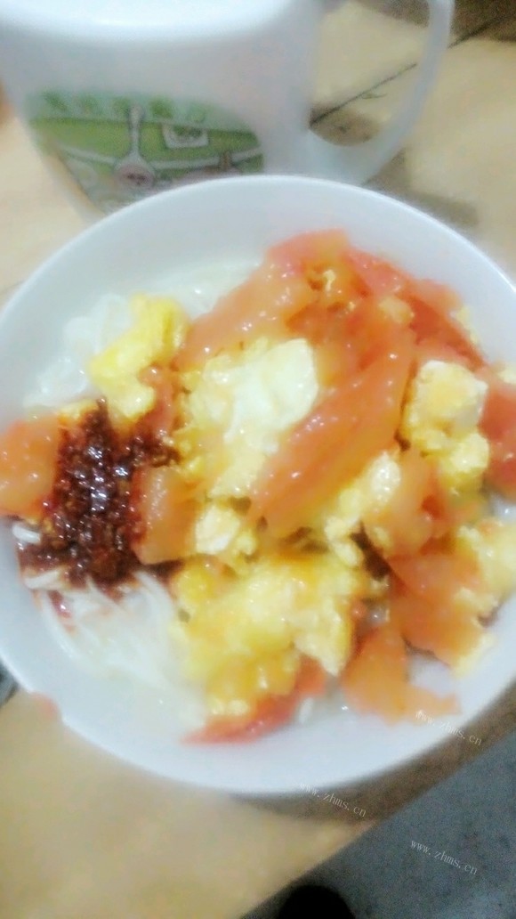 鲜美可口的西红柿鸡蛋面
