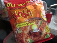 酣畅淋漓冬阴功汤面做法图解1)