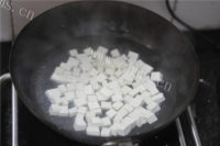 下饭的香菇酱蚝油豆腐做法图解1)