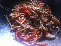 好吃的干豆角烧肉做法图解7)