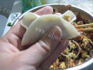 素三鲜水饺做法图解8)