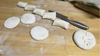自制茴香馅饼做法图解3)
