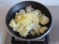 青椒炒土豆片做法图解3)