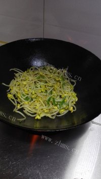 家常菜清炒黄豆芽做法图解4)