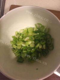 家常菜青椒炒鸡蛋做法图解3)