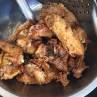 酥脆干炸鸡翅做法图解5)