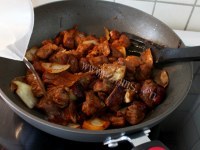 DIY胡萝卜炖羊肉做法图解6)