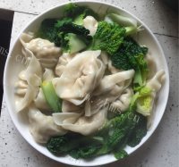 自制猪肉萝卜白菜饺子做法图解6)