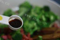 口感极佳的西兰花炒火腿肠做法图解7)