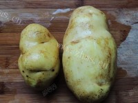 美味的洋葱培根土豆饼做法图解1)