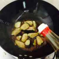 美味的红烧茄子配刀鱼做法图解11)