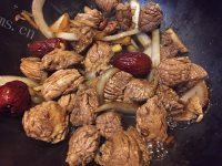 爱上土豆炖牛肉做法图解5)
