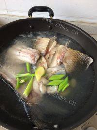 家常菜草鱼炖豆腐做法图解4)