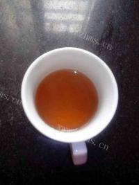 美味的自制风味奶茶做法图解2)