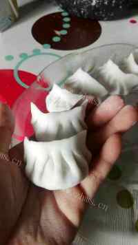 诱人的虾饺做法图解3)
